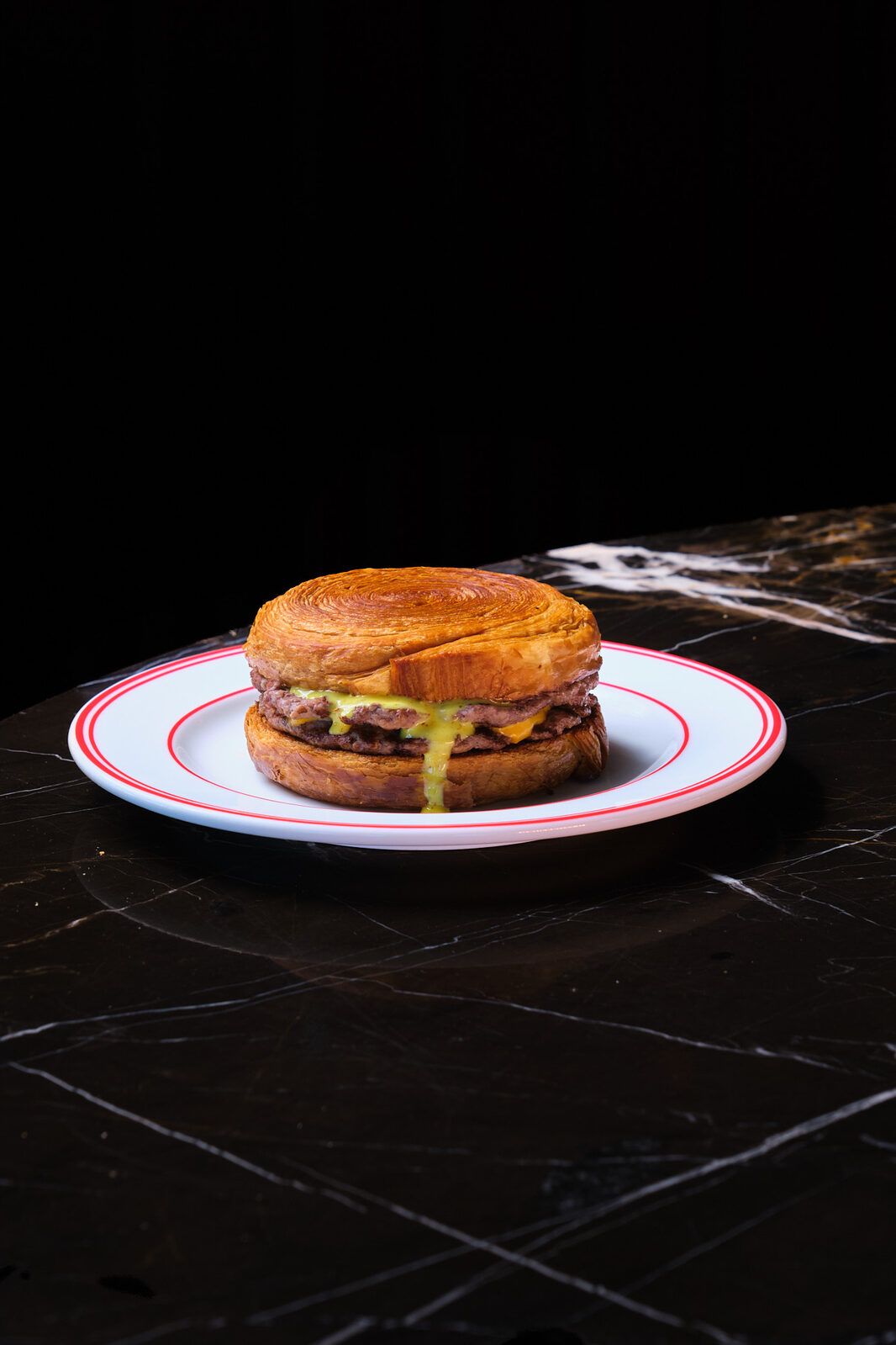 Croissant Burger